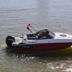 C-ECLIPSE 19 CUDDY  SS LINE